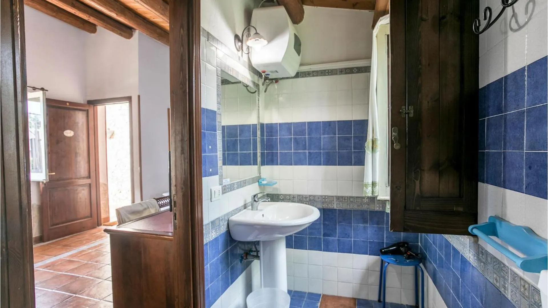בית נופש 4 Bedroom Stunning Home In Arenella